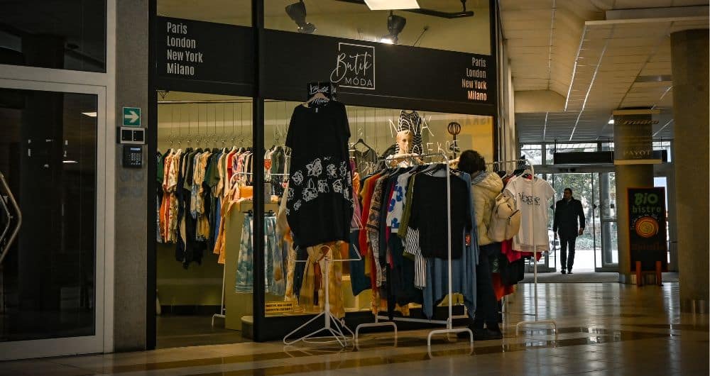 Butik móda